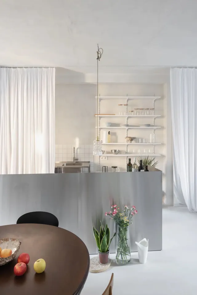 Slow House, Unique Apartment
